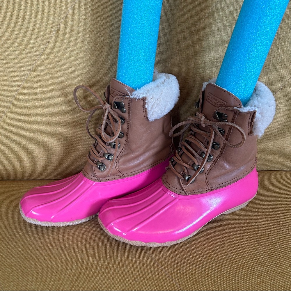 Fleece Sperry Duck Boots 9